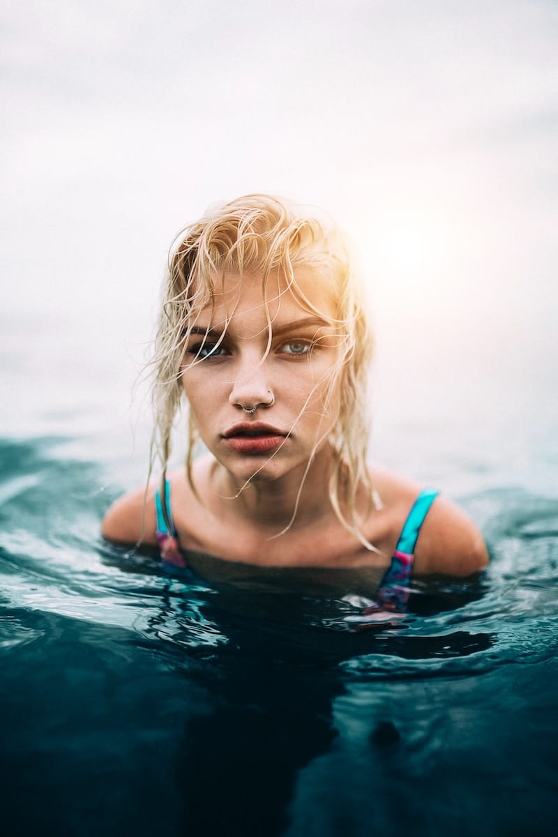 Kun je met wimperextensions zwemmen? Feiten en mythen